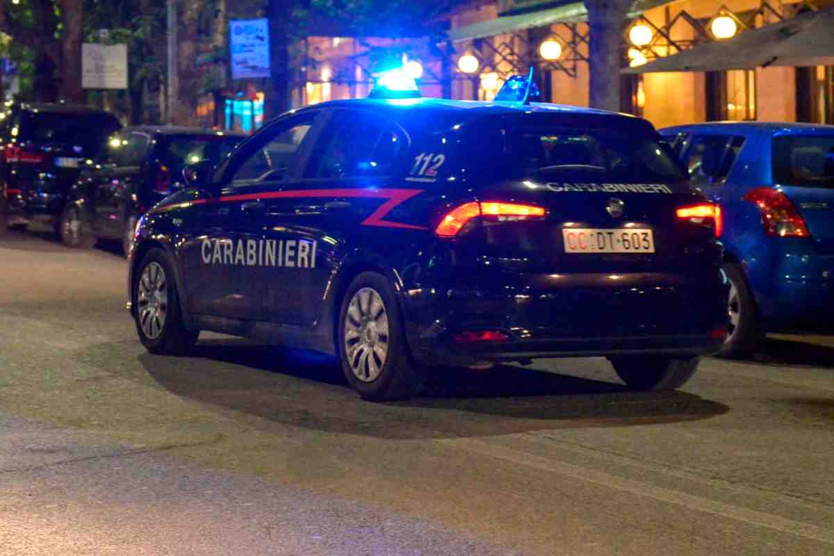 Carabinieri di pattuglia a Roma