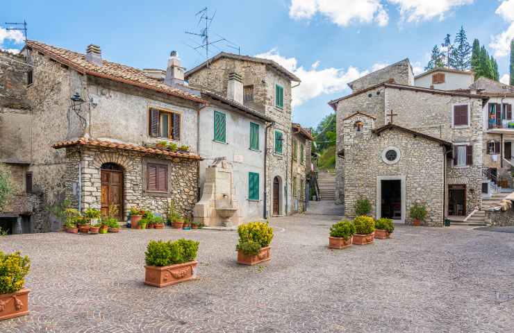 Il borgo di Percile