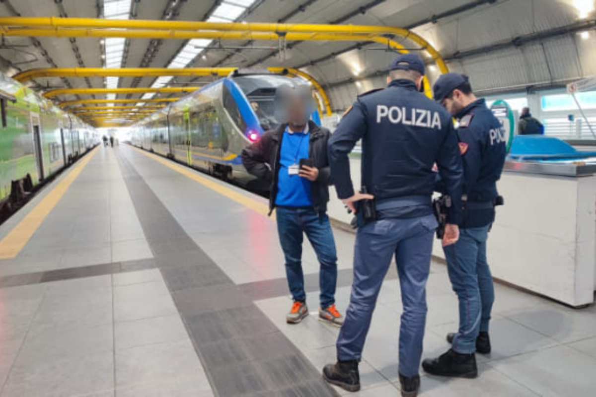 Termini ai raggi X, Polfer contro borseggiatori e ladri: arresti e denunce