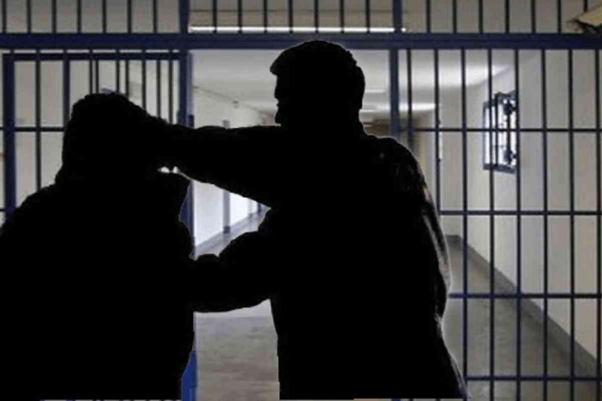 Polizia Penitenziaria in azione al carcere di Civitavecchia