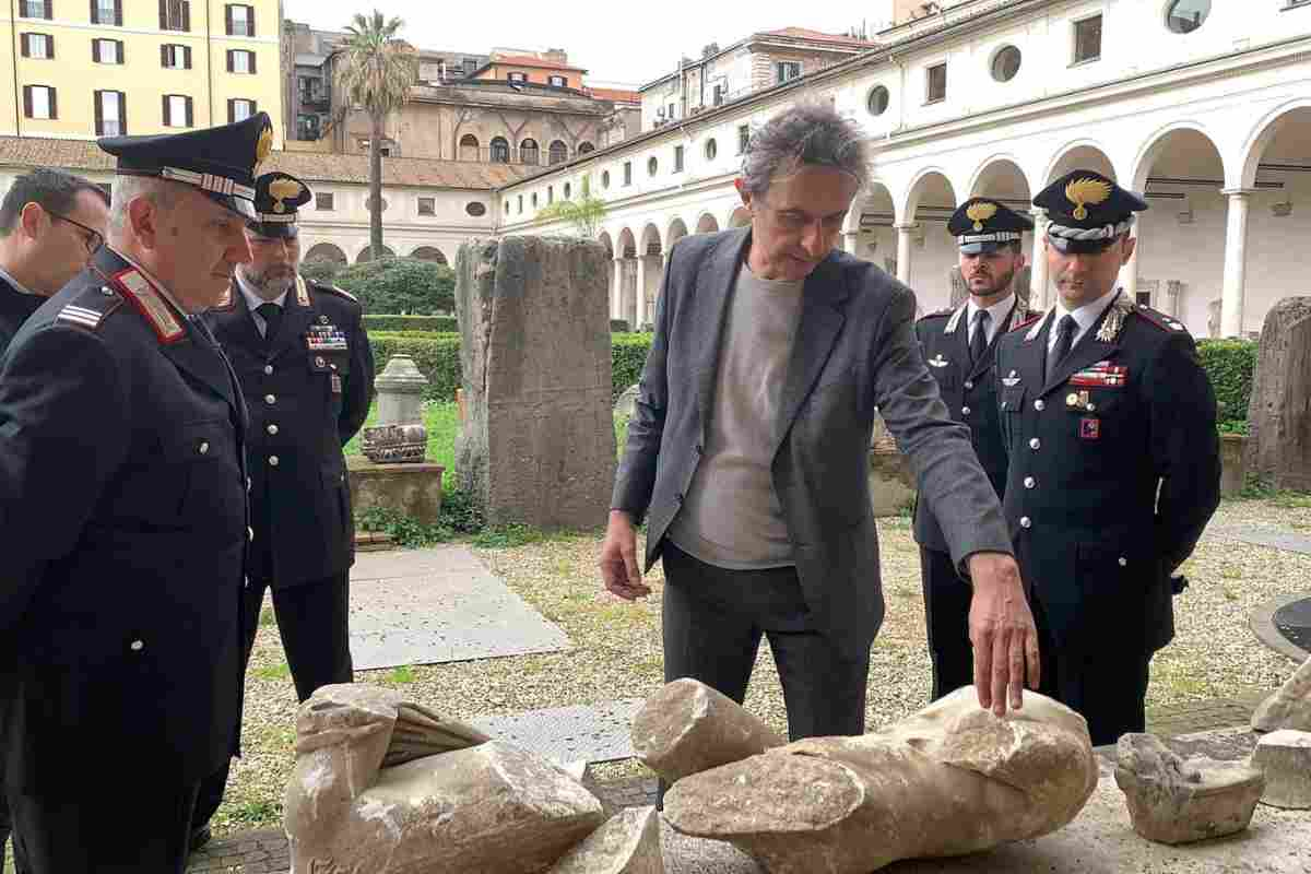 Studio dei reperti consegnati al Museo Nazionale Romano