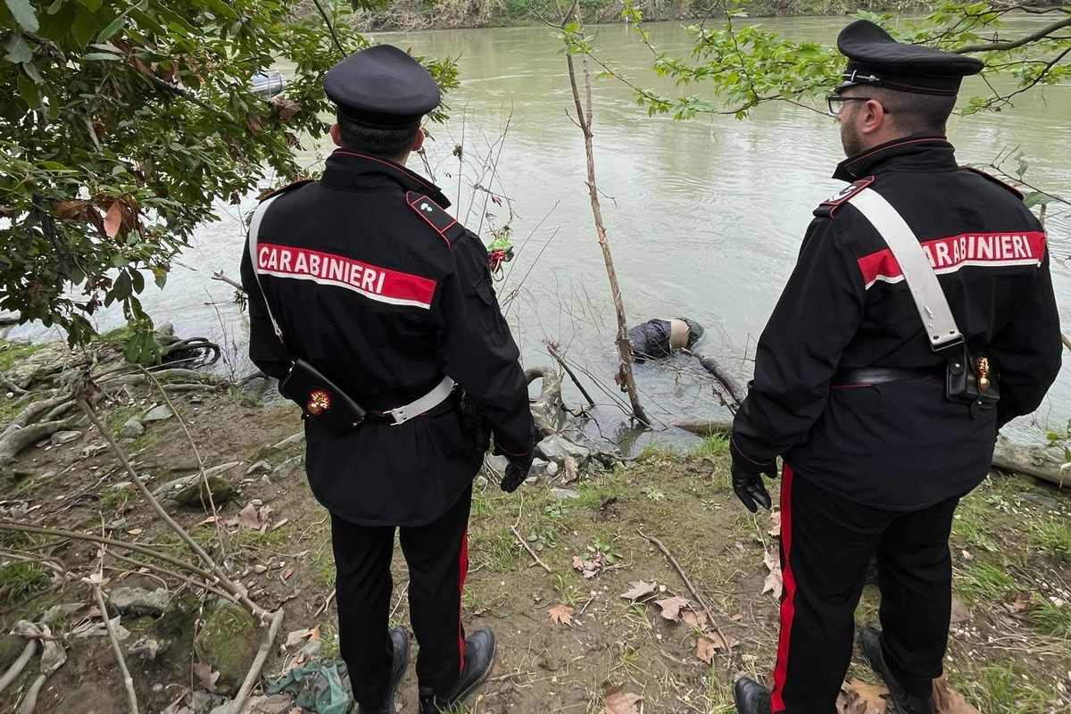 Cadavere nel Tevere