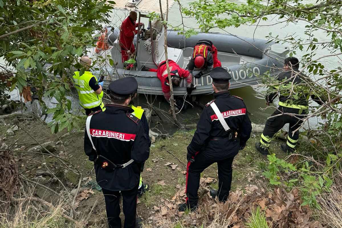 Cadavere nel Tevere