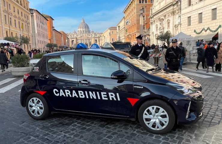 Roma blindata via crucis