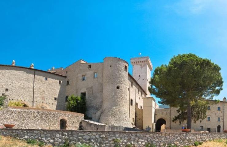 castello savelli torlonia