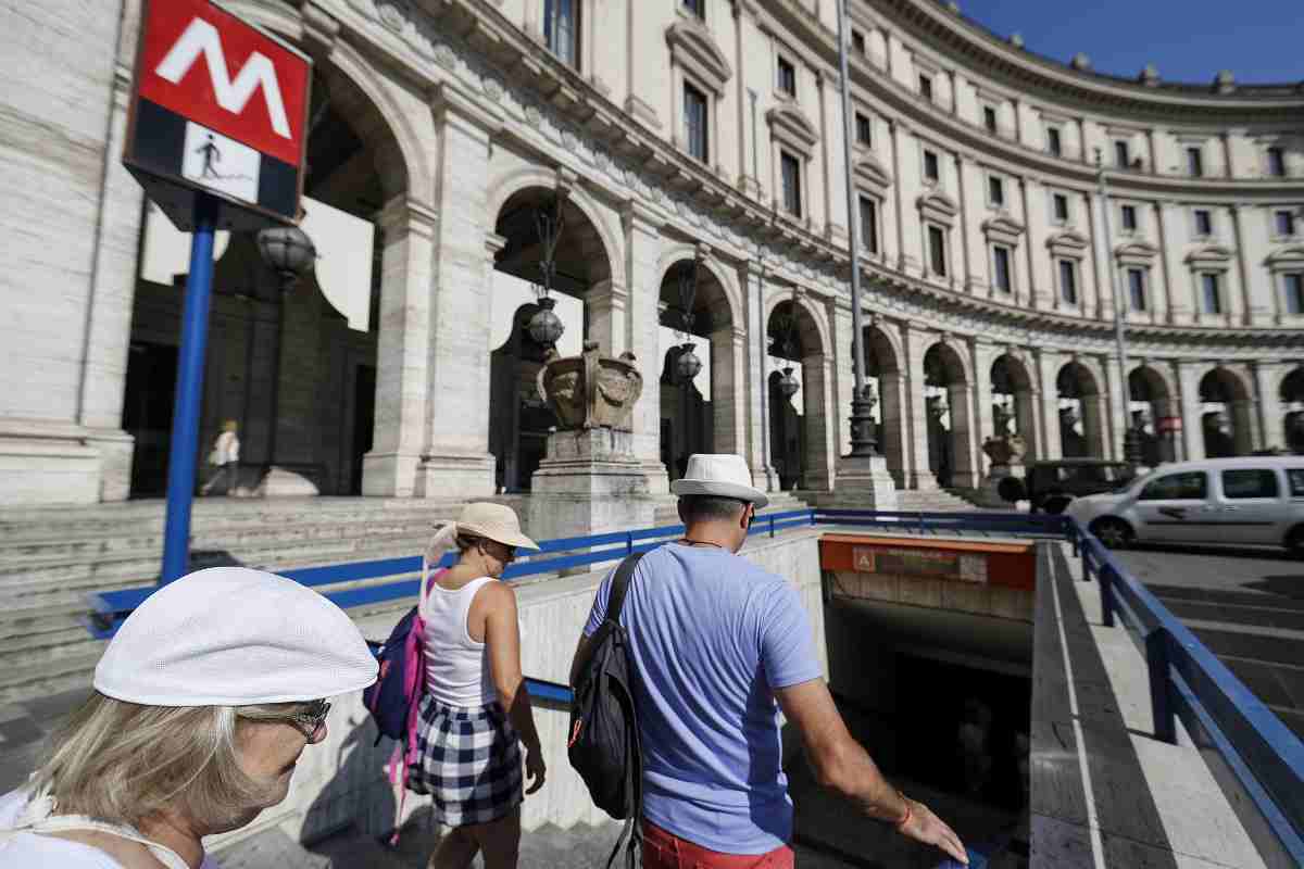 Metro Roma orari Pasqua Pasquetta