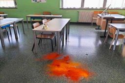 scuola vandalizzata Vallerano