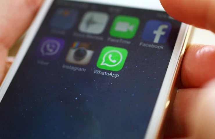 Invio messaggio con whatsapp 11 aprile