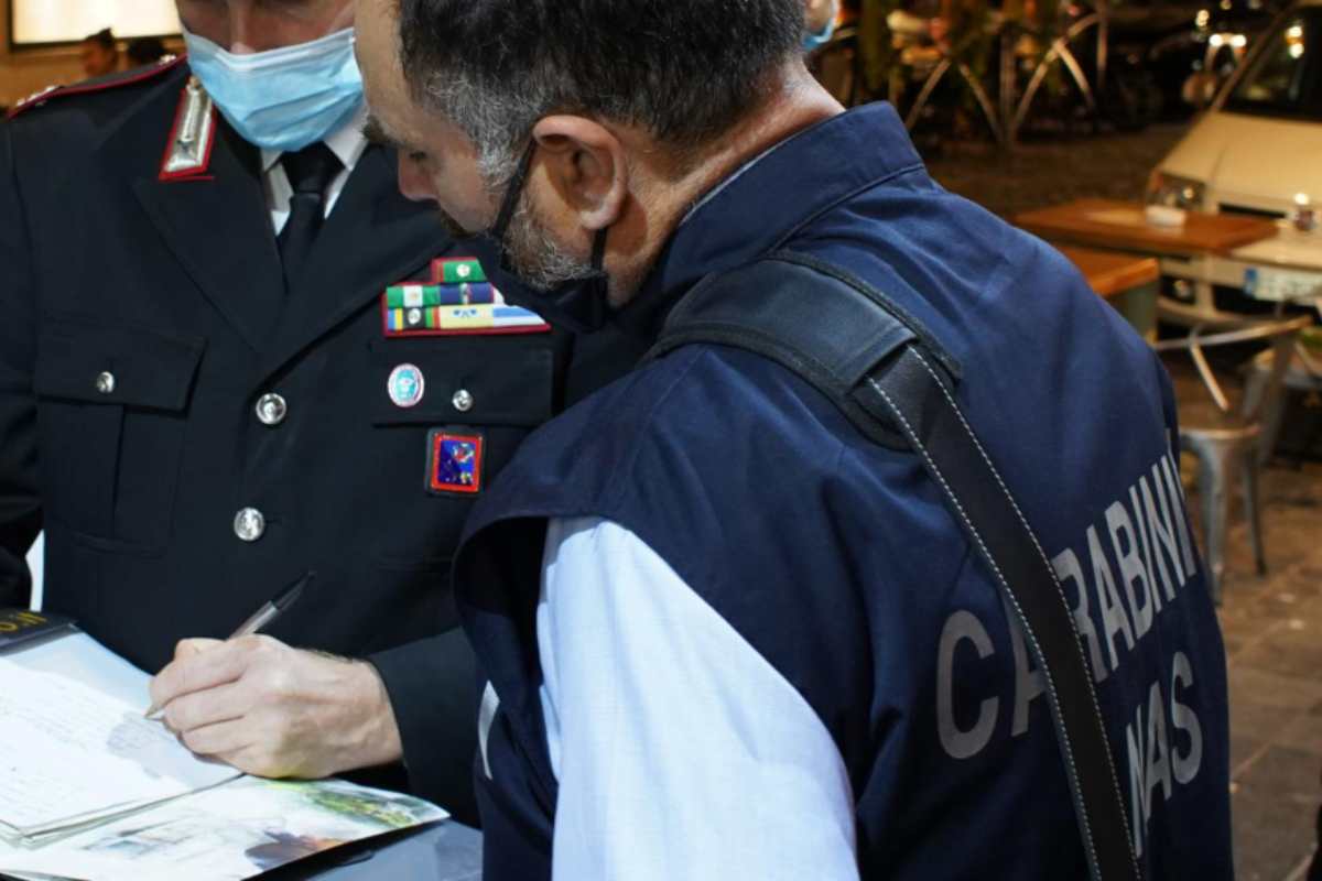 Blitz in pasticceria e ristoranti: maxi sequestro di alimenti privi di tracciabilità