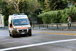 Ambulanza interviene per uomo soffocato Cervaro