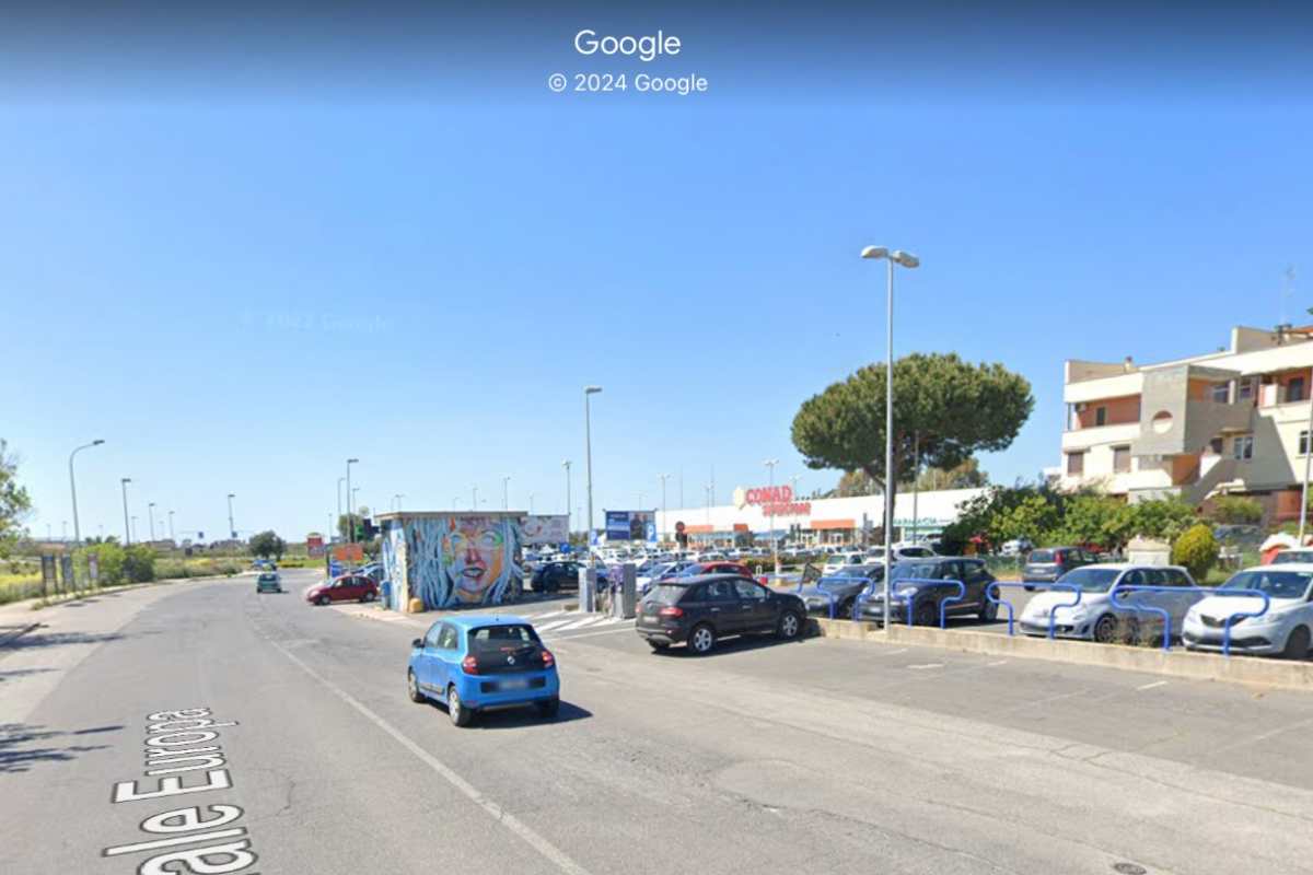Clienti borseggiati nel supermercato a Ladispoli: “Bottino da 1.000 euro”