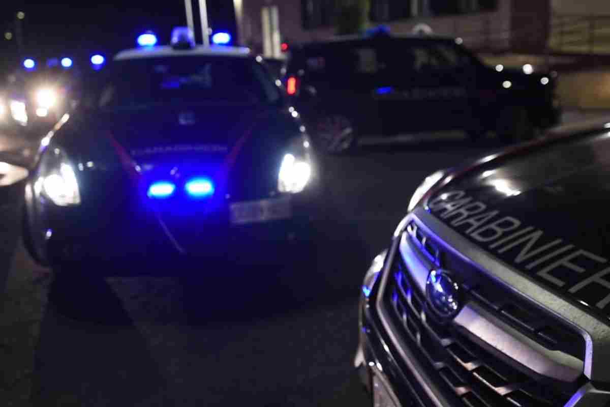 Roma, derubano una turista e nascondo la refurtiva nelle mutande: tre arresti