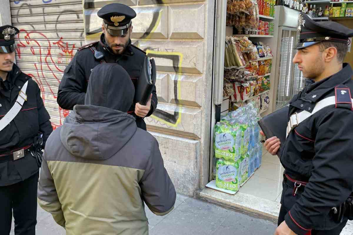 Controlli carabinieri esquilino