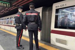 Furti nella metro a Roma controlli dei Carabinieri