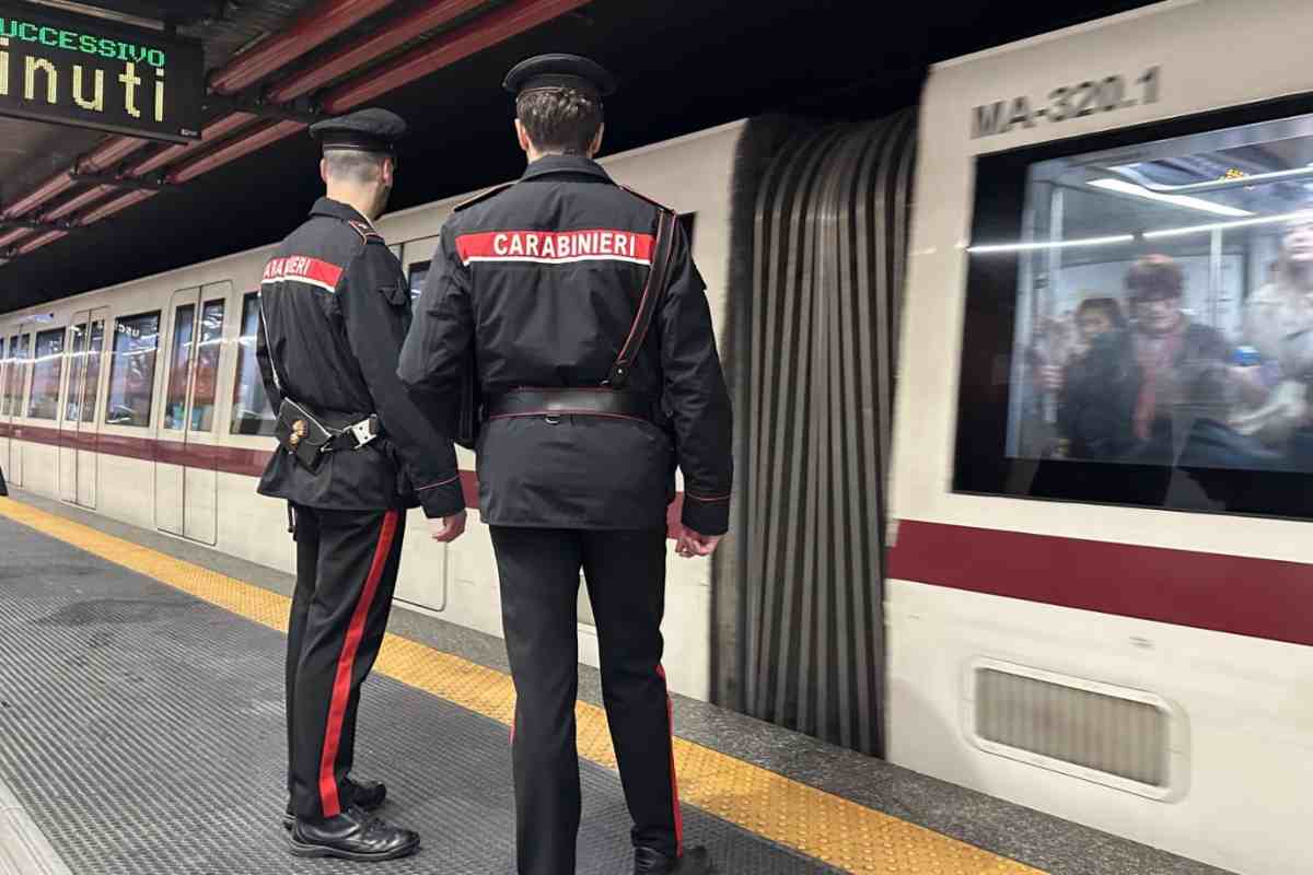 Furti nella metro a Roma controlli dei Carabinieri