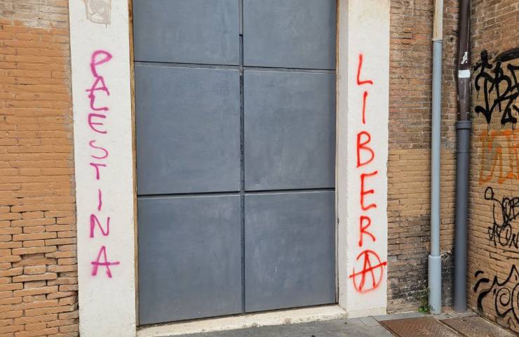 scritte anarchiche san lorenzo3