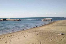 Spiaggia libera di Ostia