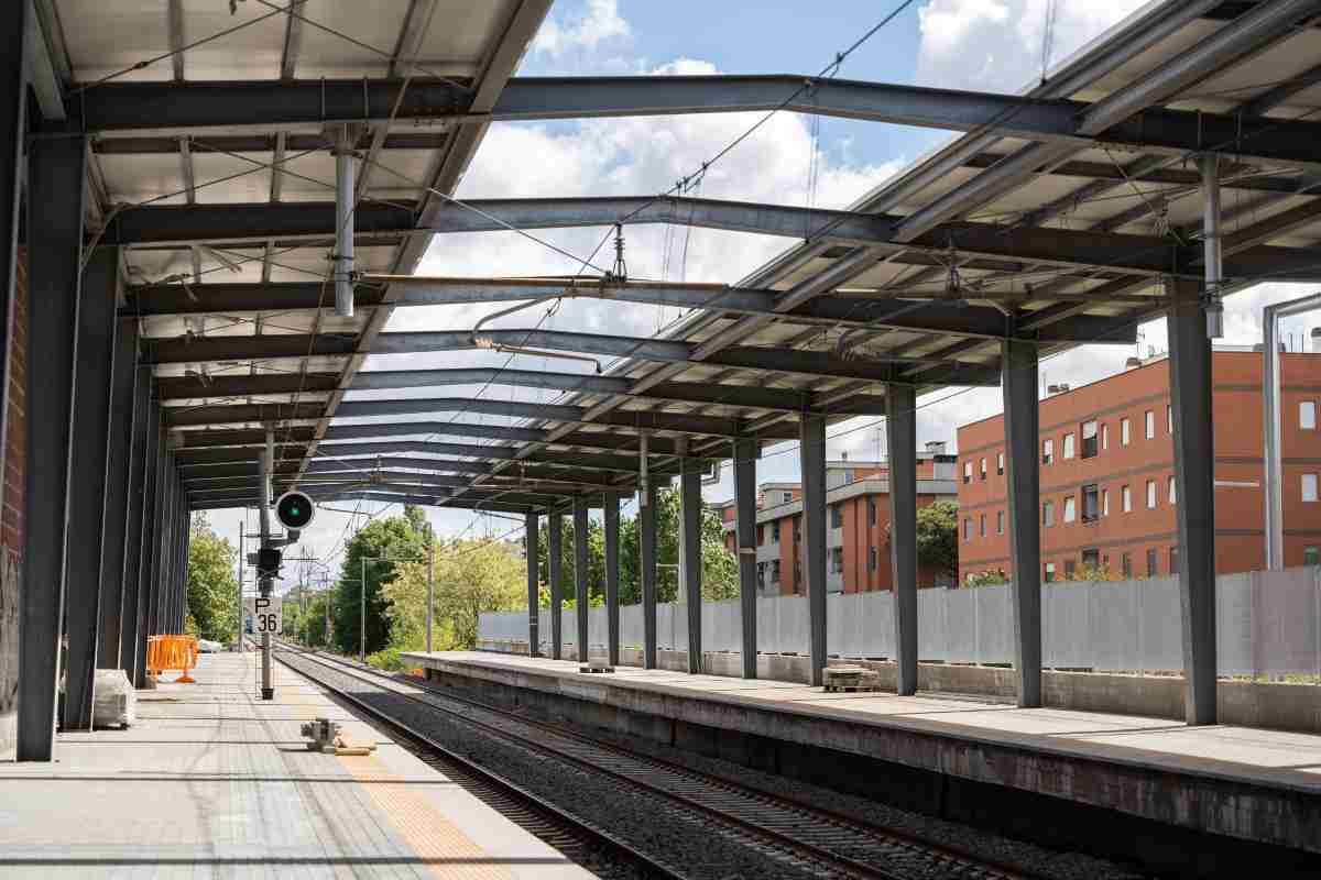 stazione Acilia sud sulla Roma-Lido