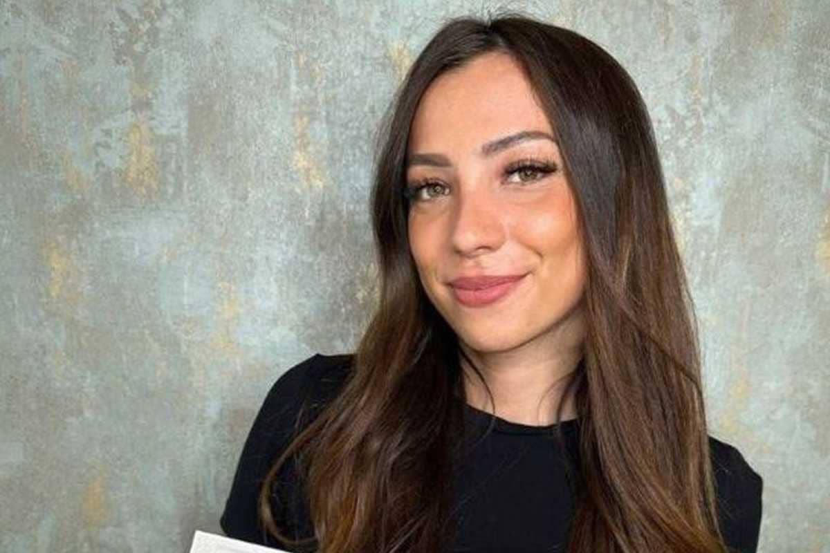 Roma, arresto cardiaco durante la rimozione di un angioma all’orecchio: morta l’estetista Michela Andretta