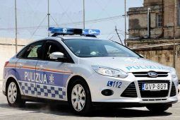 Polizia di Malta