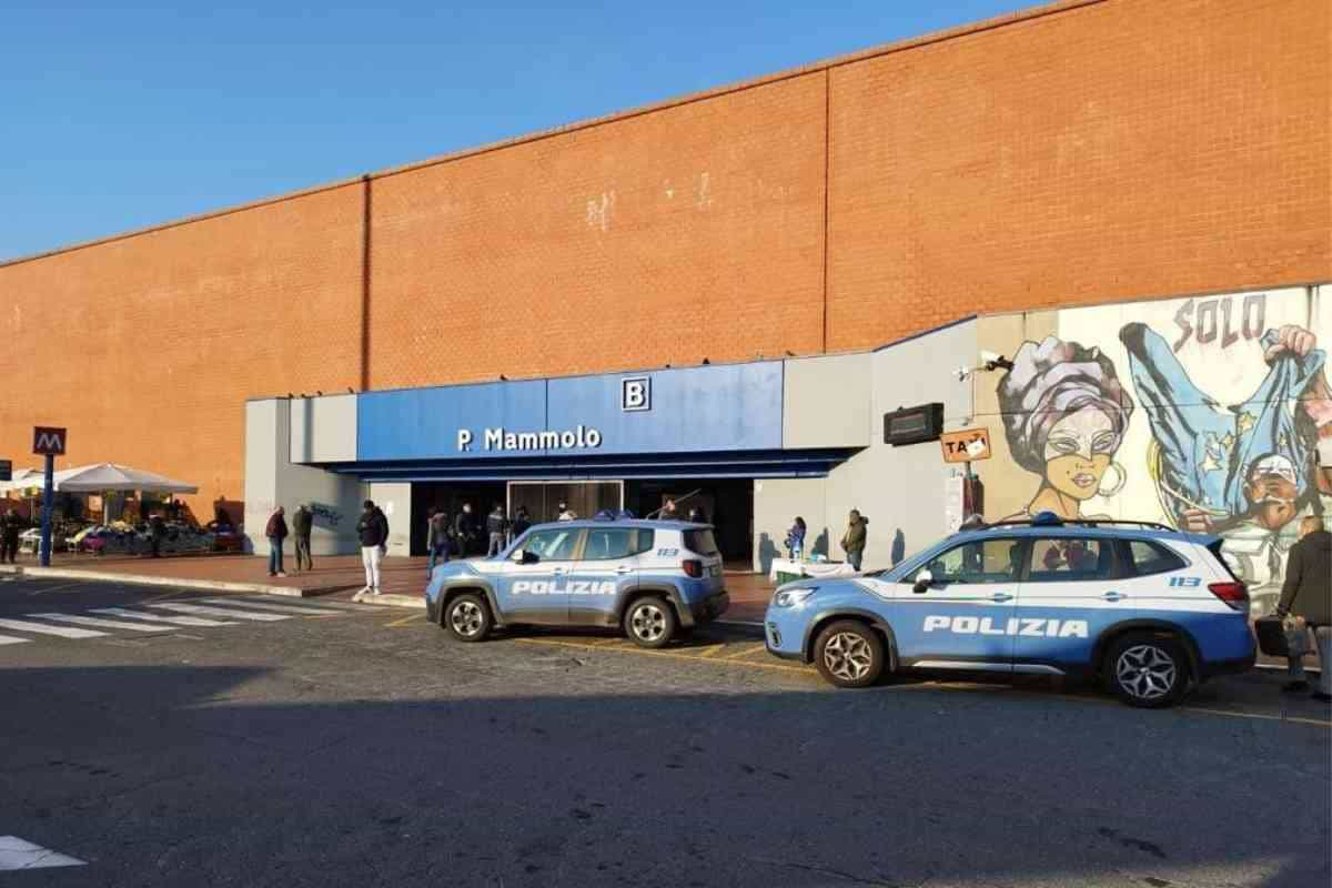 Polizia alla stazione di Ponte Mammolo