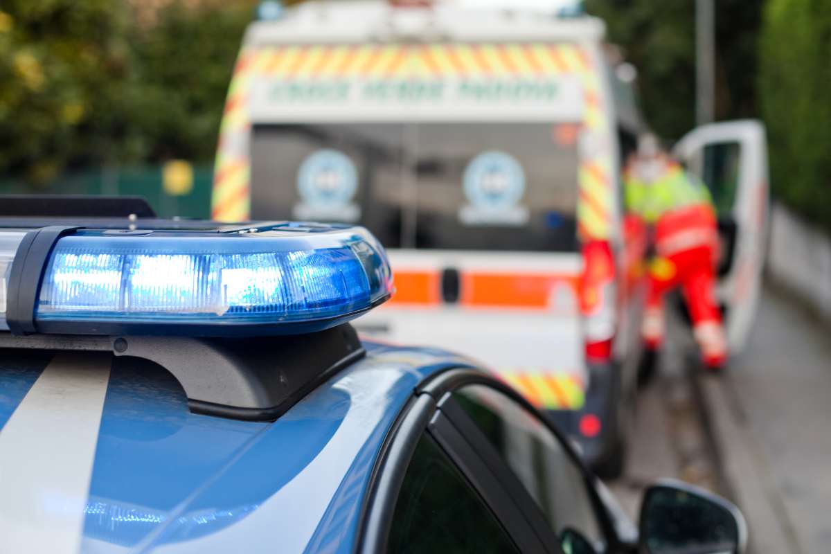 polizia ambulanza tentato omicidio foce verde