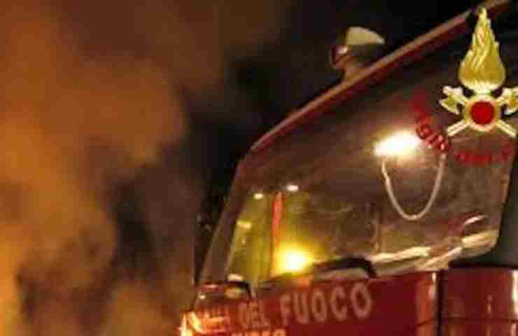 Vigili del fuoco notte