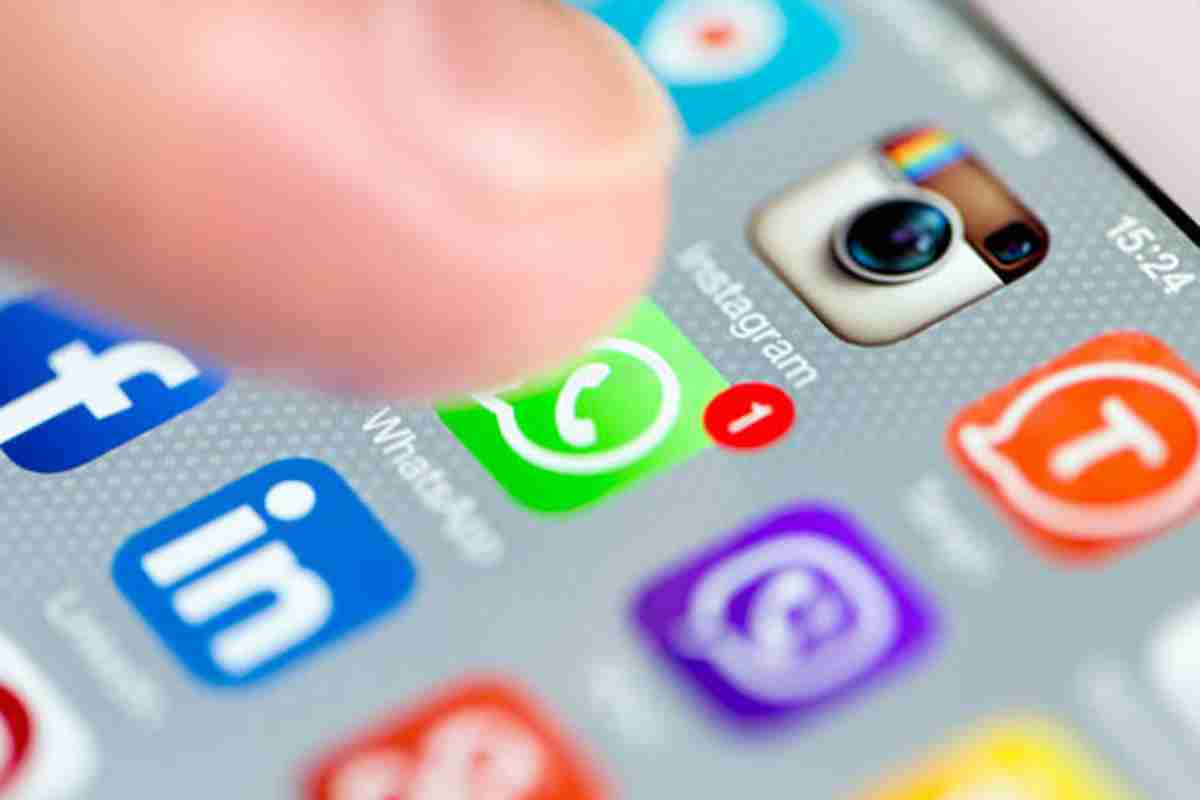 whatsapp, scoperte le 3 funzionalità nascoste
