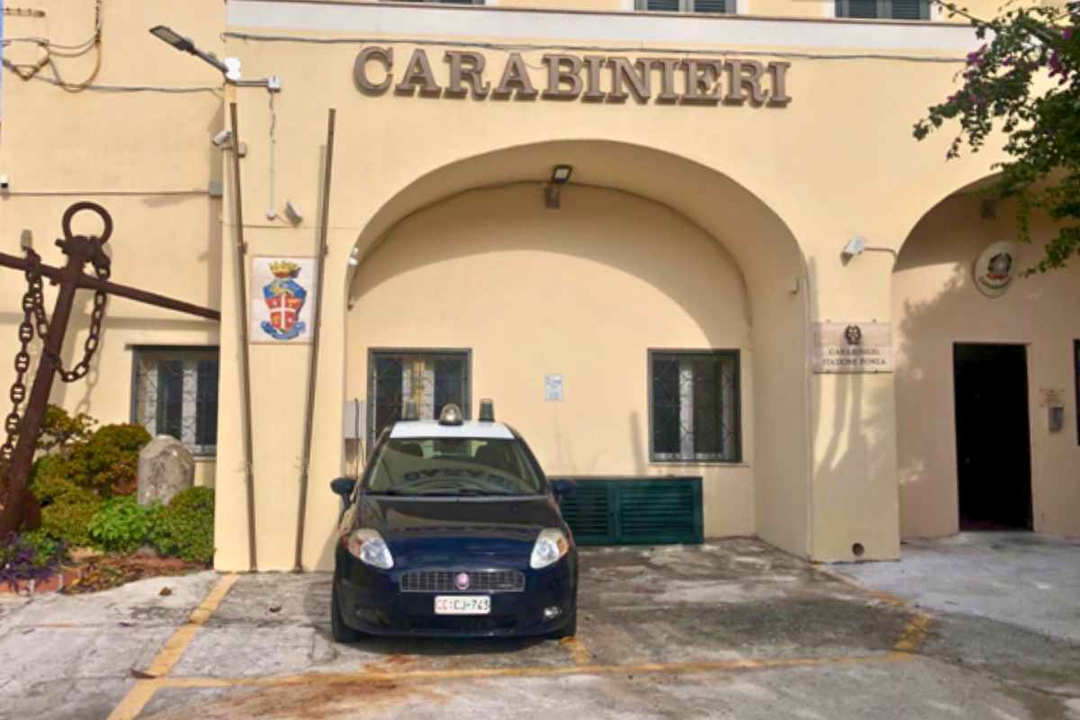 Carabinieri a Ponza