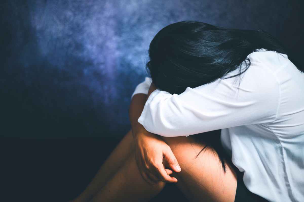 Ragazza violentata
